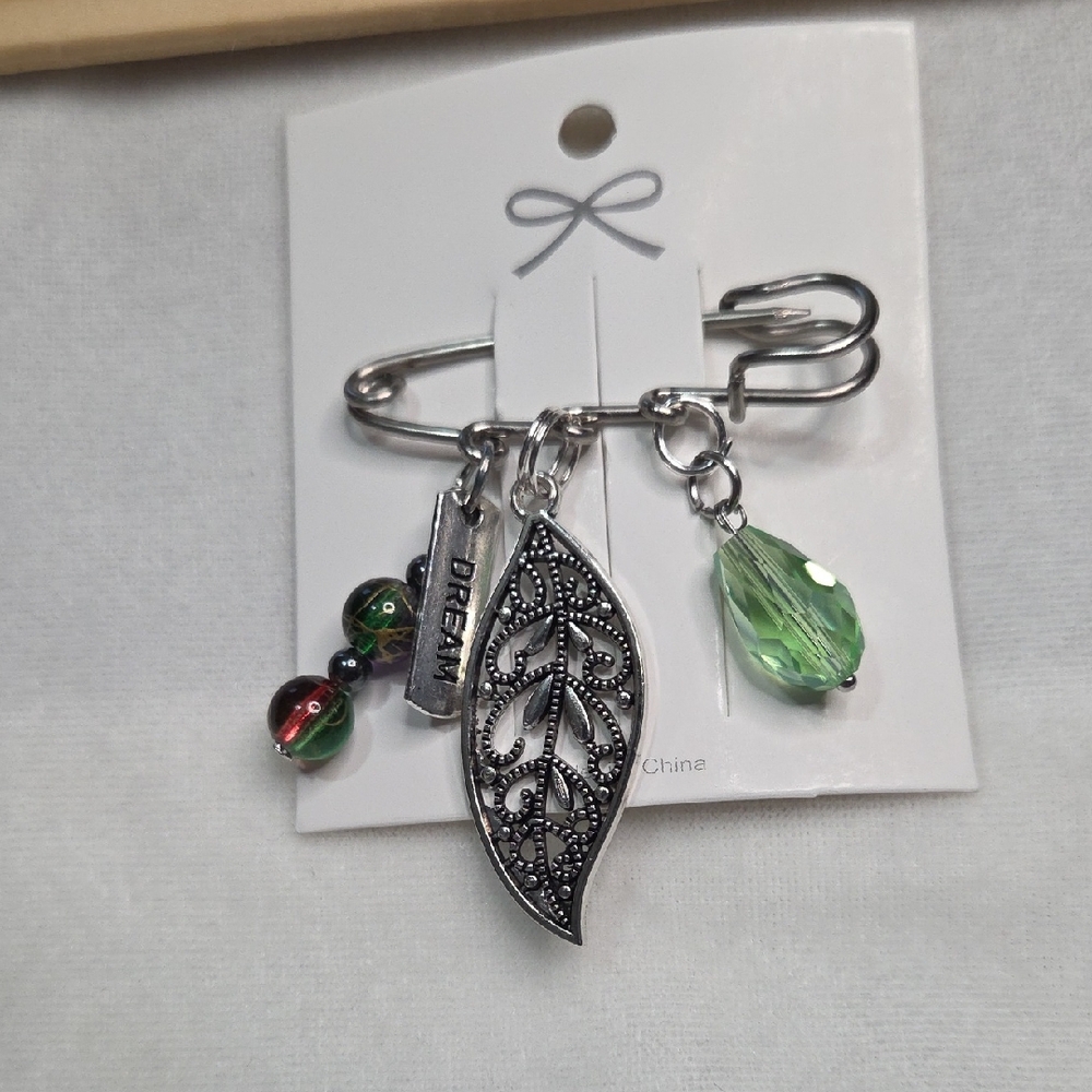 Hand Crafted Silver Kilt Pin Brooch Green Silver Beads Leaf Charm Dream Charm